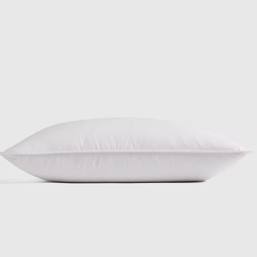 NWOT QUINCE Premium Down Alternative Pillow Medium Standard 3807